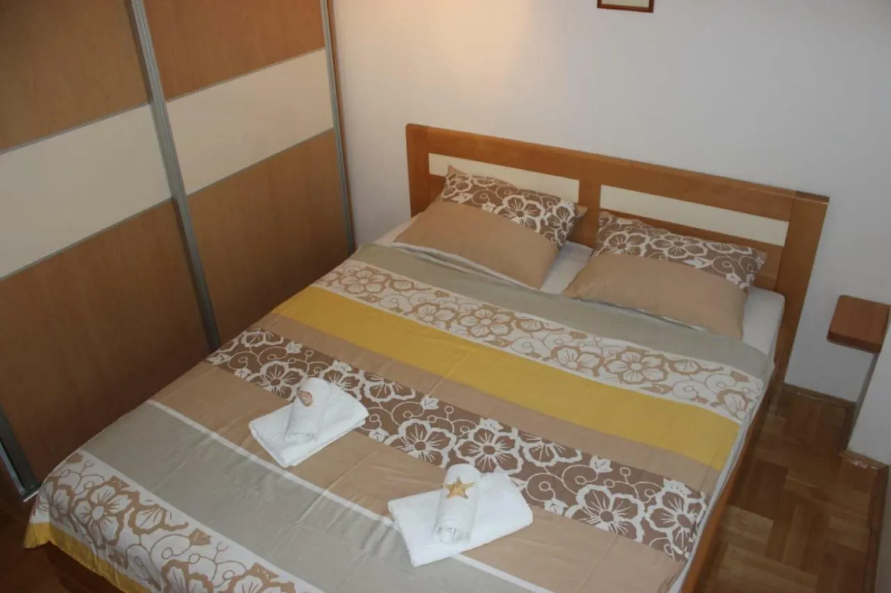 Apartment Time Out Kastela
