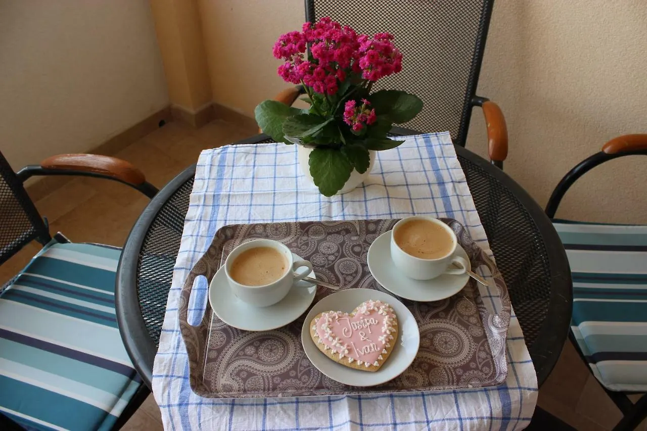 Apartment Time Out Kastela